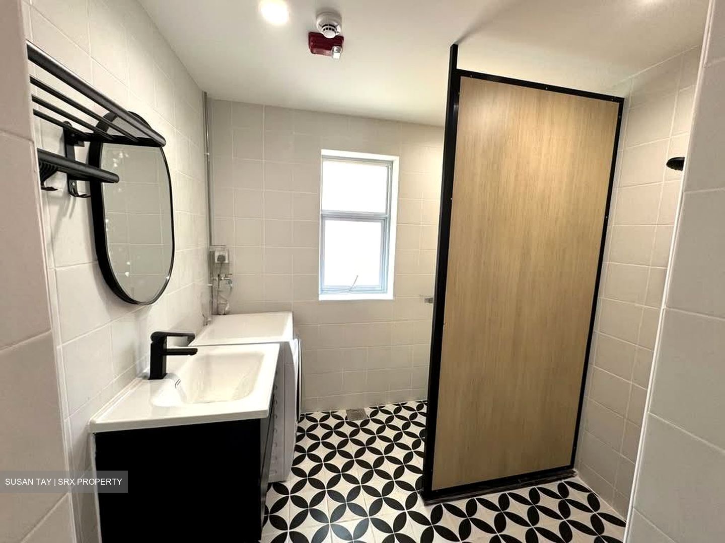 Admiralty Road East (D27), Semi-Detached #568352061